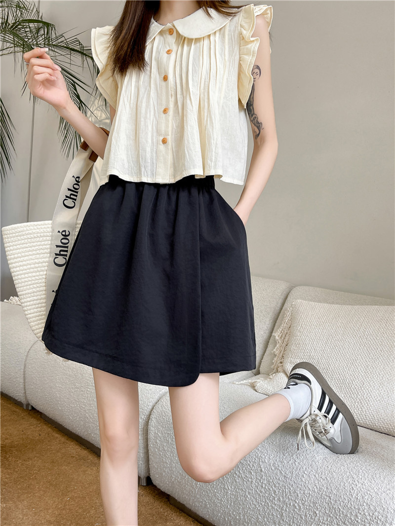 Two homemade, casual, versatile, solid color, irregular, unique, individual, fashionable and design-savvy skirts, pants and shorts pic 6