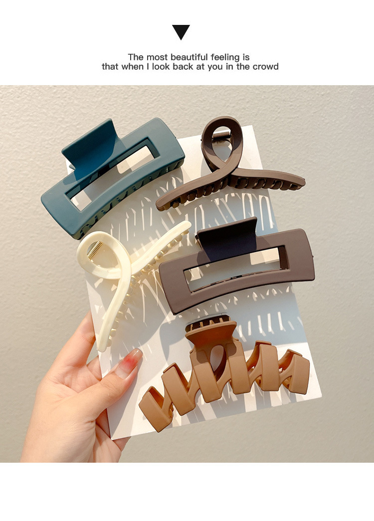 Korean-style large updo hair clips, high-end hairpins, shark clips, ins atmosphere, autumn and winter plush hair accessories pic 34