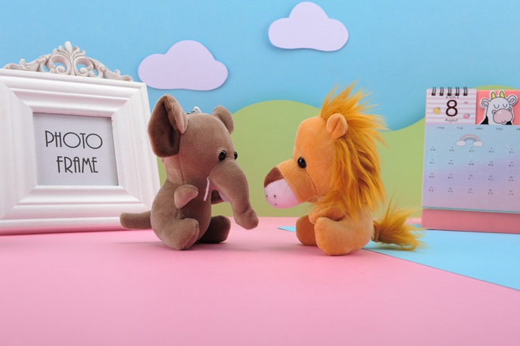 Wholesale of new cross-border animal plush toys, dolls, small pendants, clothing, bags and accessories for elephants, lions and tigers pic 10