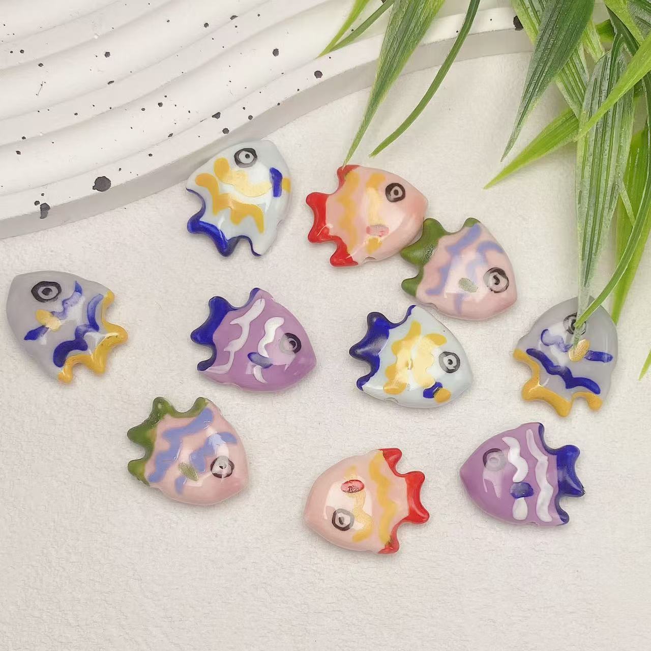 Simple and colorful ceramic pearlescent surface fish five-petal flower beads scattered beads diy handcrafted beaded bracelet decoration accessories pic 1