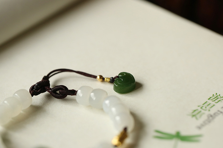 Pure gold Handcrafted series 999 pure gold small goldfish hand-woven natural old material Hetian jade lotus bead bracelet pic 11