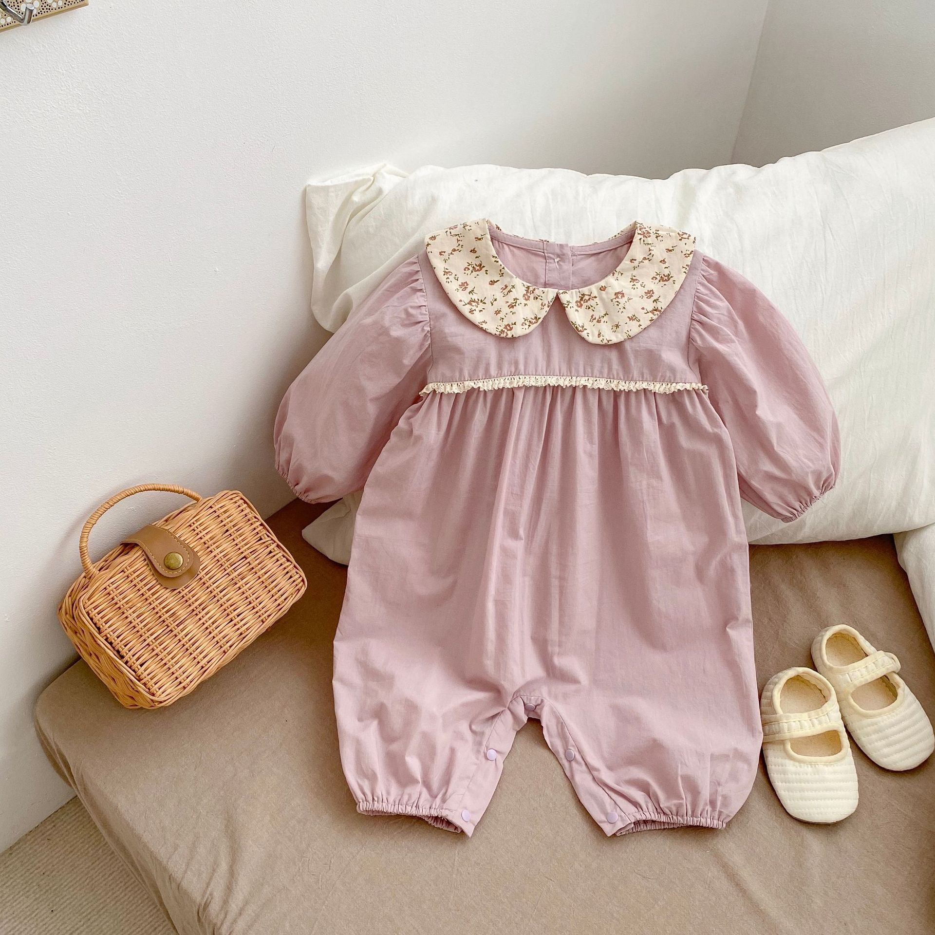 2025 Spring and Autumn baby one-piece dress, thin and sweet baby girl, floral collar, bottom wrap dress, long crawling dress, outdoor dressing pic 4