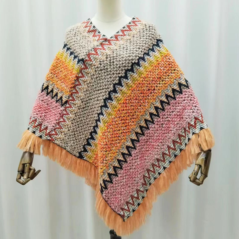 民族风披肩新款外搭女新疆西藏云南旅游穿搭针织流苏披风斗篷外套详情2