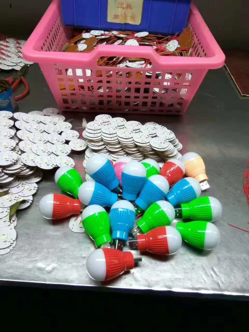 Wholesale USB small bulbs, color LED mini lights, wireless computer power banks, emergency lights, LED small table lamps pic 7