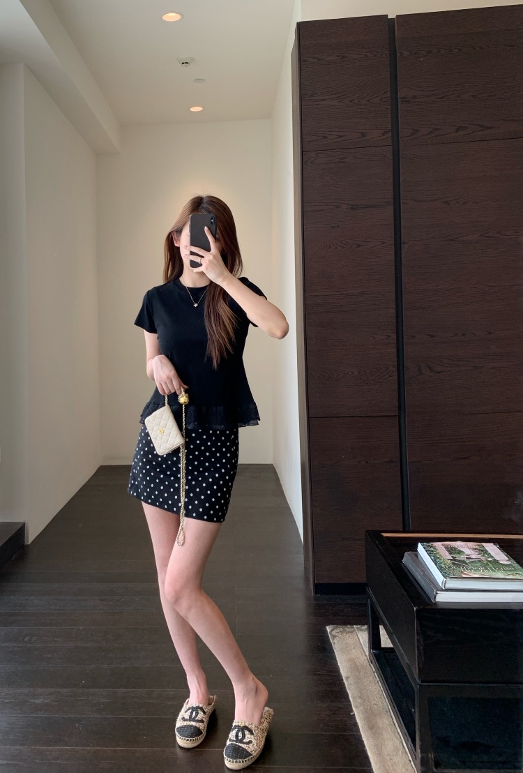 A13512甜美少女感 设计感下摆蕾丝花边拼接显瘦短袖T恤女春夏新详情24