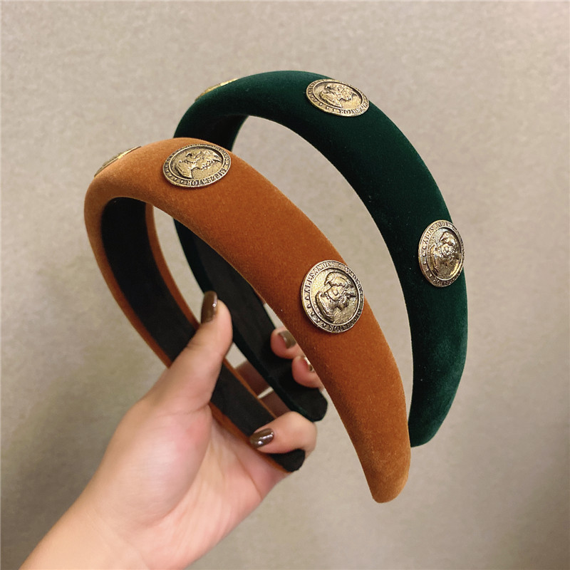 Velvet vintage headband ~ Little Champs-style Baroque court alloy human head portrait headband, the same hair accessory as the Instagram influencer pic 11