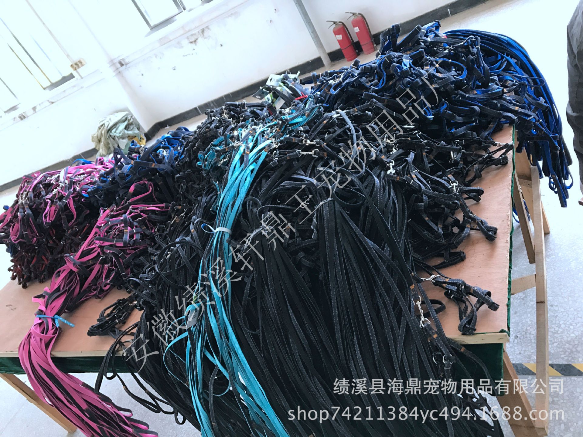 Pet supplies: dog leashes, denim leashes, chest straps, denim dog walking leashes, medium and small-sized dog chains pic 30