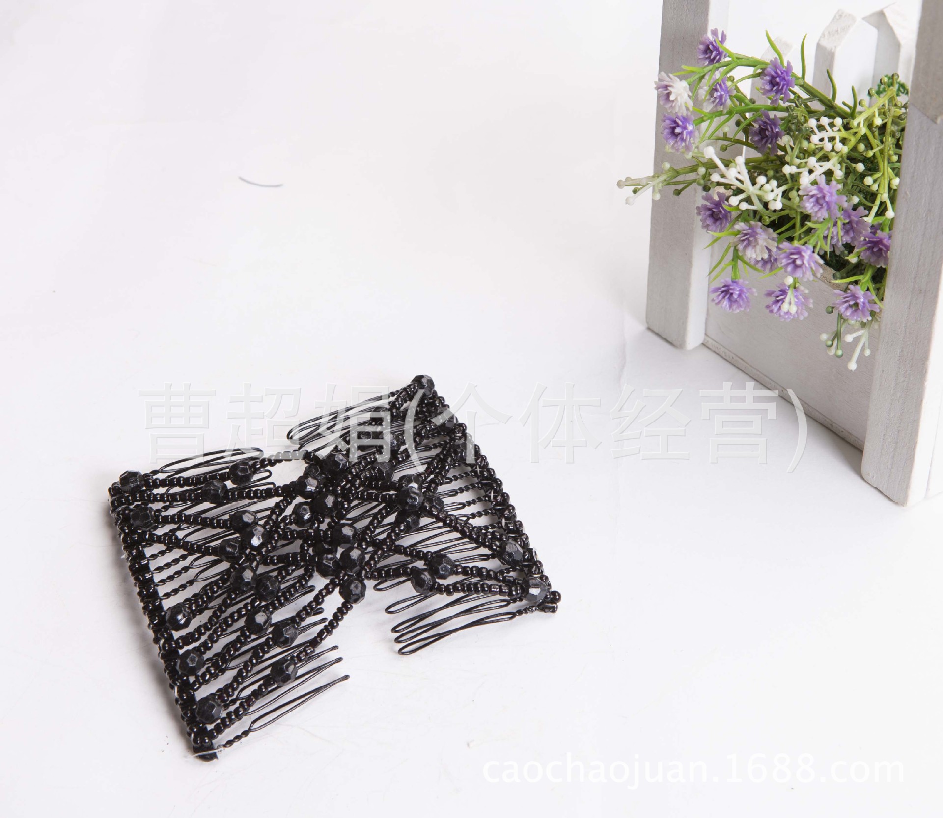 Cross-border interlocking hair combs for women, European style, fashionable pearl acrylic hair combs, new beaded and versatile hair styling equipment in stock for wholesale pic 7