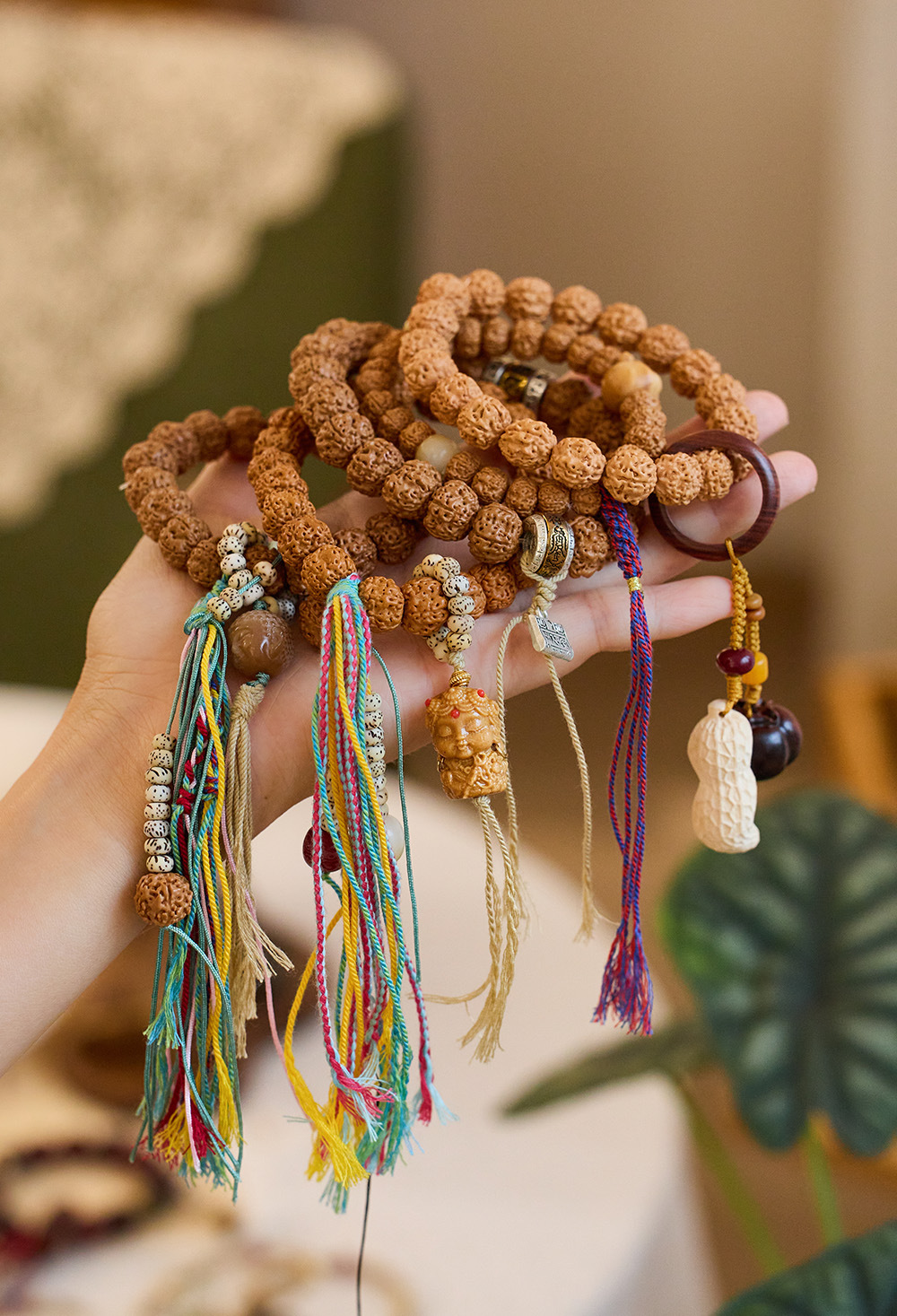 National trend cultural and creative, natural diamond Bodhi seed bracelet, Du Mu retro tassel hand-held pendant, collectible and wholesale pic 7