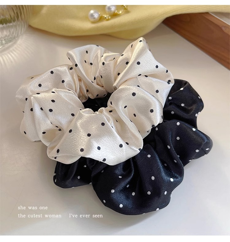 Korean-style polka dot large intestine hair band, a new versatile and popular hair tie for women, a high-end hair tie and hair accessory pic 3