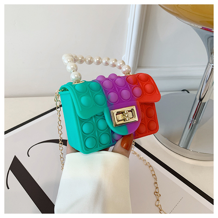 A new silicone bag for women in spring 2022, a trendy and avant-garde rat-killing pearl chain small square bag pic 43