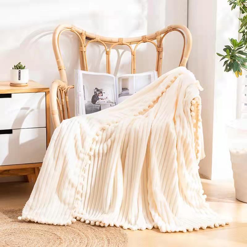 Viada cute style simple strip with ball flannel blanket, home carpet, all-season suitable polyester nap casual blanket, skirt blanket, cross-border exclusive supply, best-selling item pic 2