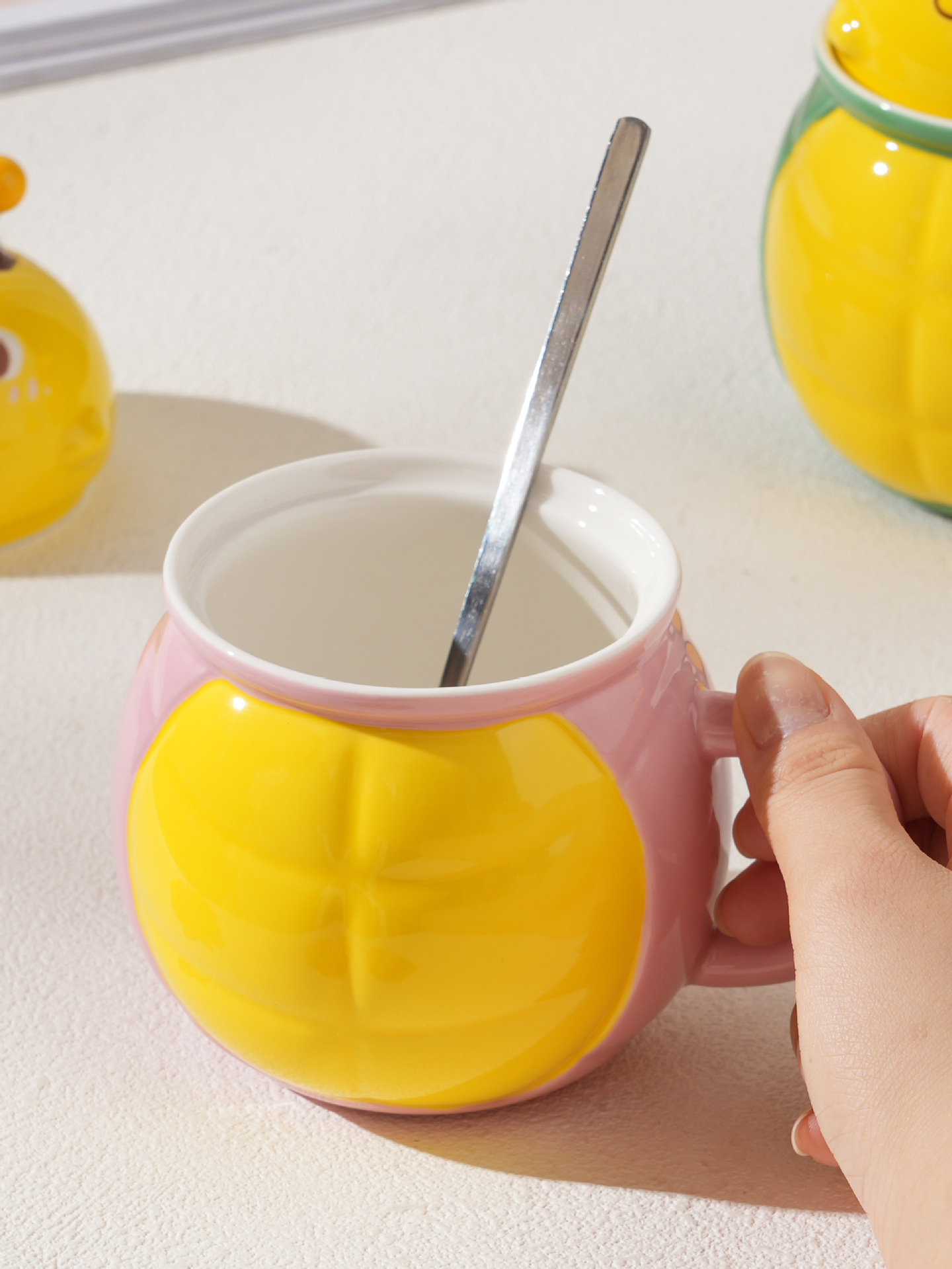 Cute and niche creative cartoon ceramic cups with LIDS for girls, funny birthday gifts for best friends, and high-quality appearance mugs pic 6