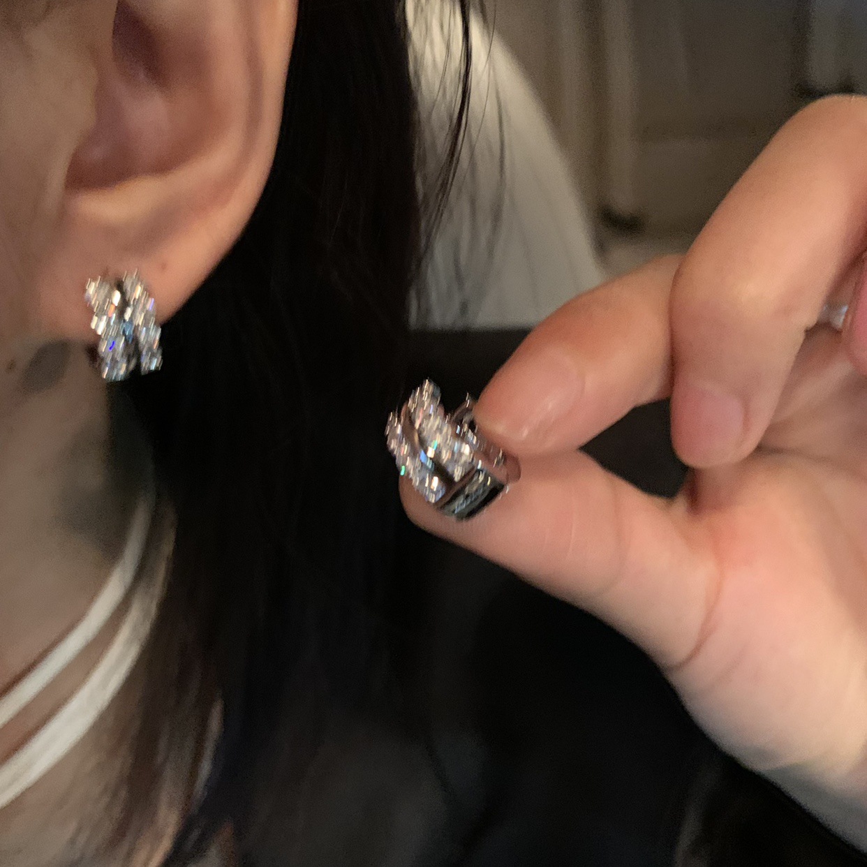 The 2025 new cold style earrings, a niche design for women, zircon ear buckles S925 silver needle, a popular earpiece pic 39