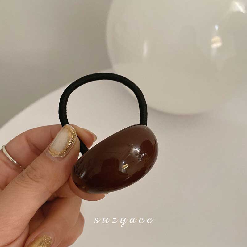 chic headband for women in Dongdaemun, South Korea, with a simple and elegant, cold style acrylic arc-shaped black leather band headband pic 7