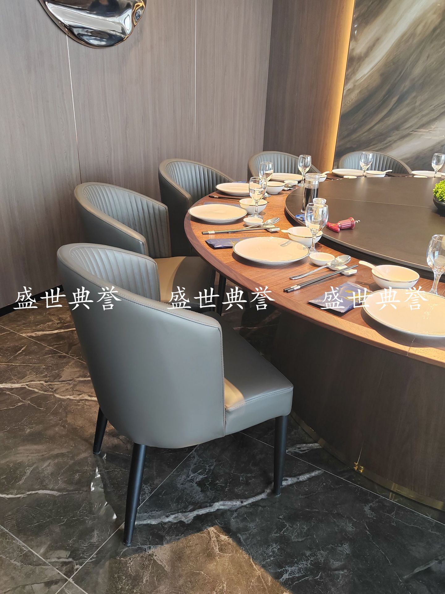 Foshan manufacturer wholesale light luxury dining tables and chairs, seafood Zizi electric tables and chairs, hotel private rooms, simple and modern soft-padded chairs pic 4