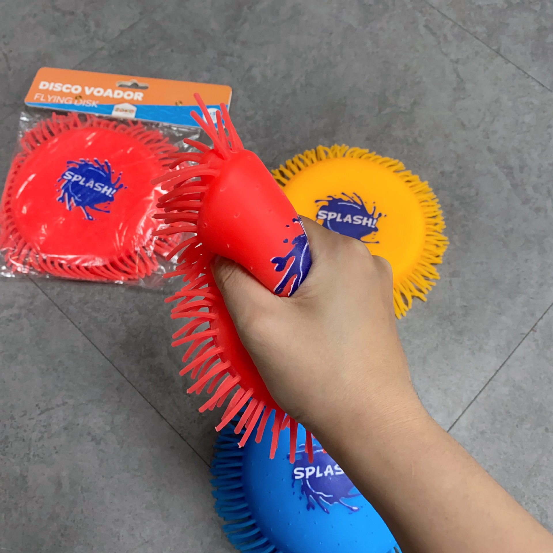新款现货TPR吸水飞盘甩水飞碟亲子户外运动夏日戏水沙滩解压玩具详情10