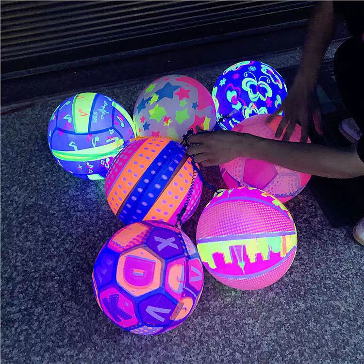 Hot glowing chain patting balls, flashing footballs, rope pulling, fitness swinging balls, inflatable toys, goods, night market stalls pic 10