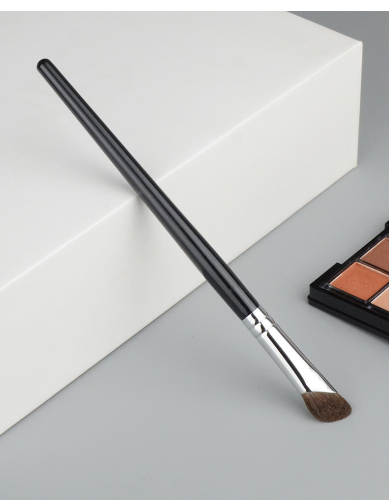 镰刀鼻影刷山根鼻翼指腹晕染刷小马毛斜头修容阴影刷一支装化妆刷详情10