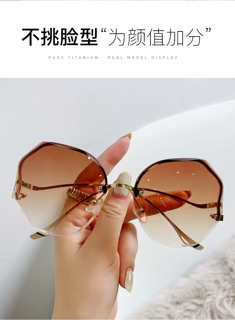 2022 New Korean-style trendy light-colored transparent sunglasses for women, a popular UV-blocking frameless glasses pic 2