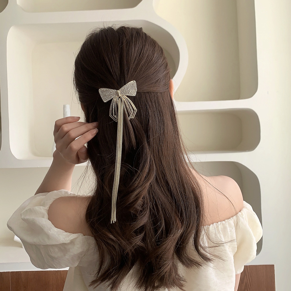 A light luxury and high-end satin fine-edge sponge hairband for women, a solid color high headband for the top of the head, a new trendy style in 2023 pic 2