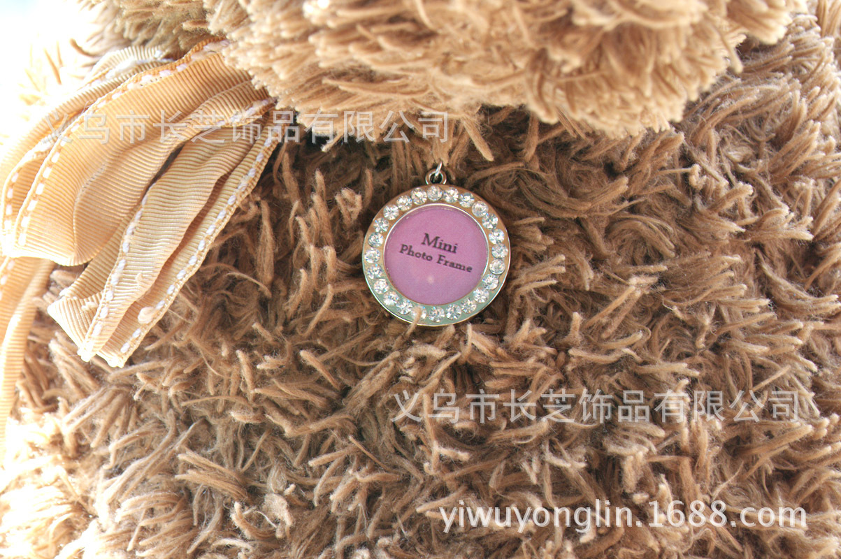 Factory direct supply of cross-border in-stock handwritten heart-shaped dog pendants, pet identity tags, Easter and Christmas diamond-encrusted dog tags pic 15