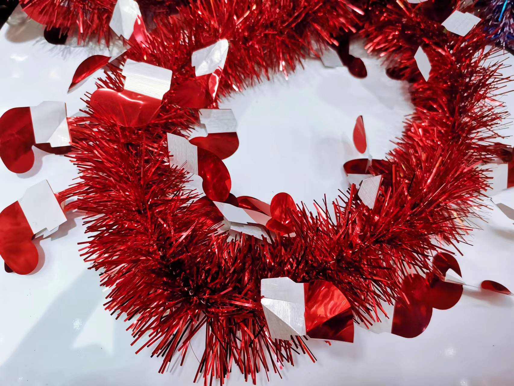 Christmas crutches are decorated with colorful stripes, and Christmas festival decorations are festive and joyous with wool stripes and latte art pic 12