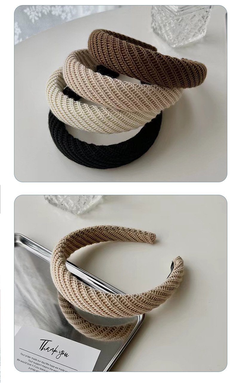 Wholesale of Korean autumn and winter retro candy-colored woolen high head top pressure hair bands, simple hair bands and pressure hair clips pic 7