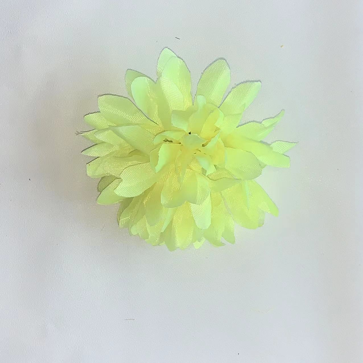 The flowers are cheap and beautiful. The flower heads are preserved flowers. We offer wholesale of fake flower arrangements for visiting graves and paying respects during the Qingming Festival pic 10