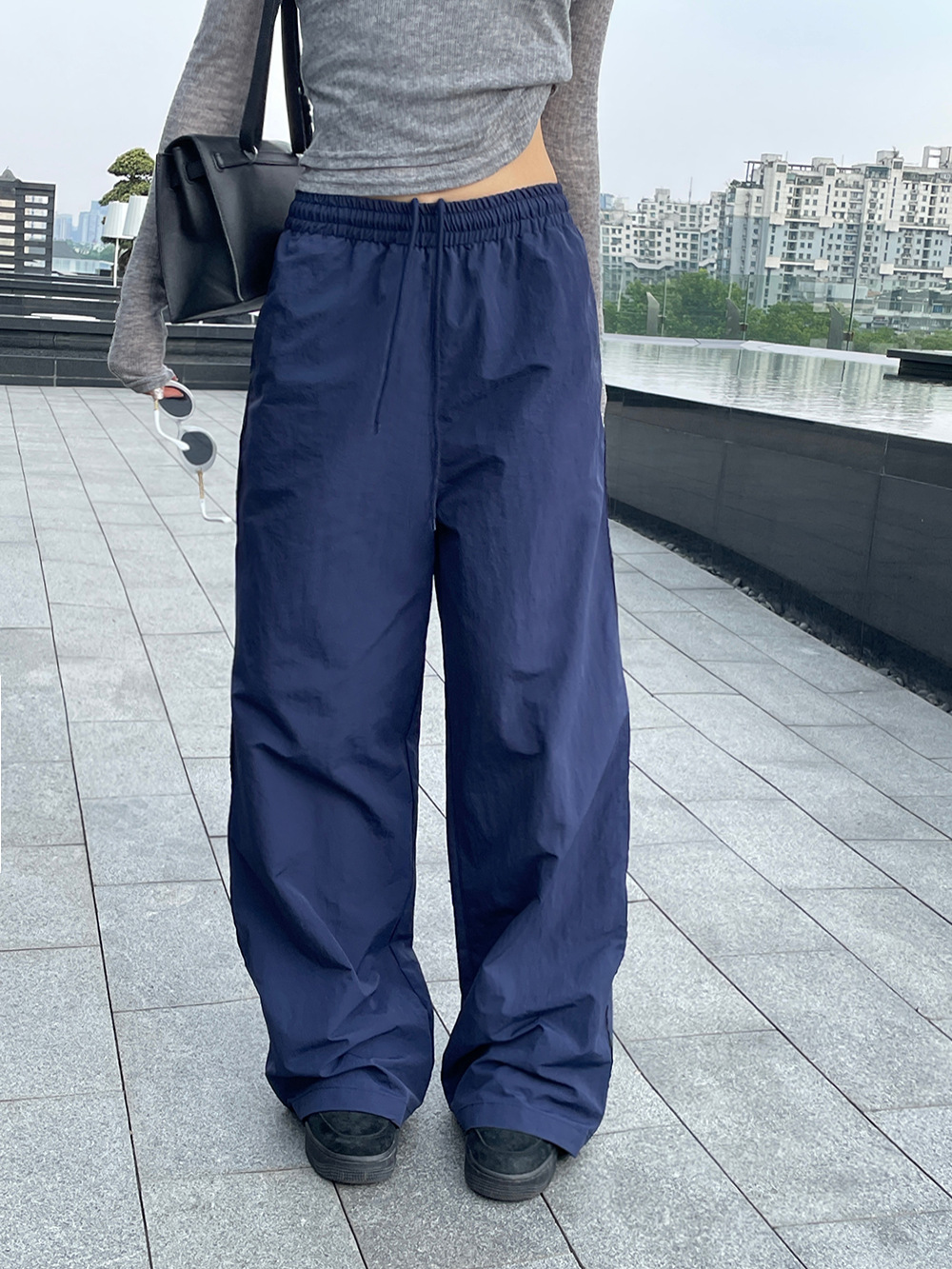 子川蓝色系清凉垂感工装裤女2024夏季新款松紧腰百搭直筒长裤8656详情32