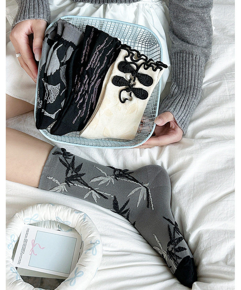 国潮中国风复古盘口木耳花边袜可爱袜子女中筒袜黑白纯色JK少女国潮袜详情13