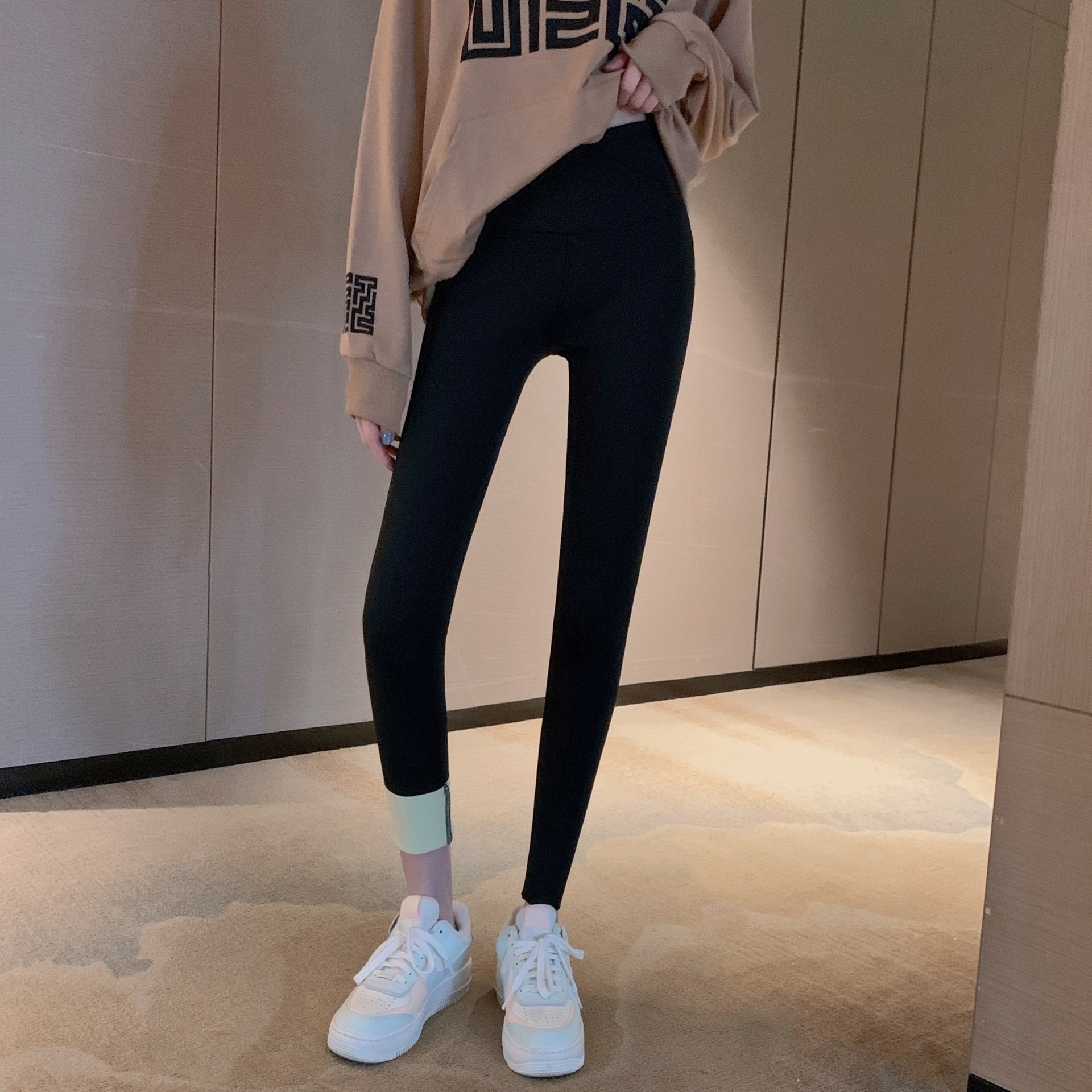 Three-point shark pants leggings for women, five-point summer thin tight-fitting outerwear, and nine-point letter-shaped belt-cinching and hip-lifting Barbie pants pic 45