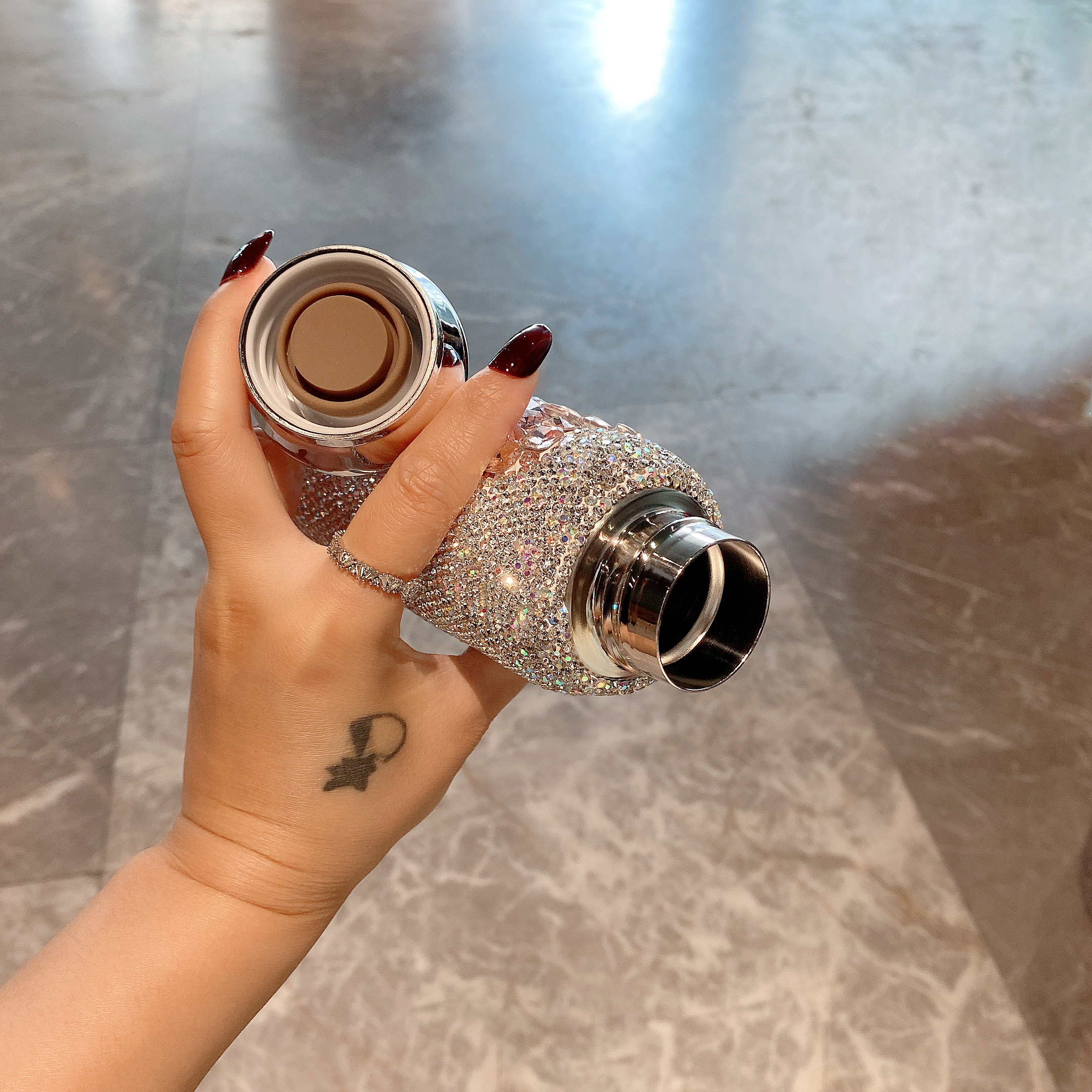 1PKN wholesale Korean-style insulated cups, luxurious diamond-encrusted heart-shaped portable stainless steel water cups, trendy high appearance level, suitable for car use pic 7