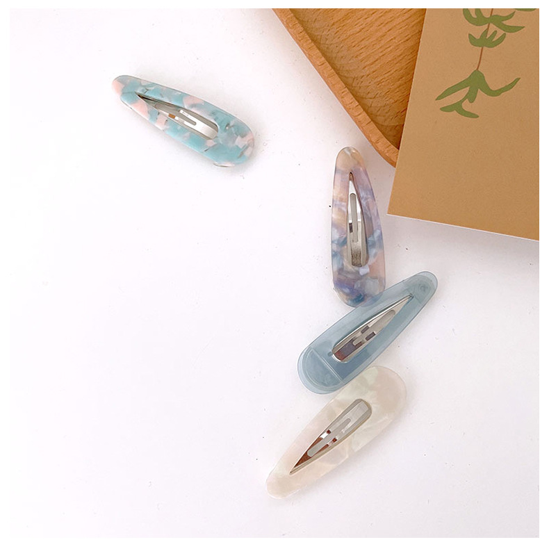 The popular minimalist acetate board BB clip, the girl side bangs clip, and the floral tortoiseshell hollowed-out teardrop hair clip pic 9