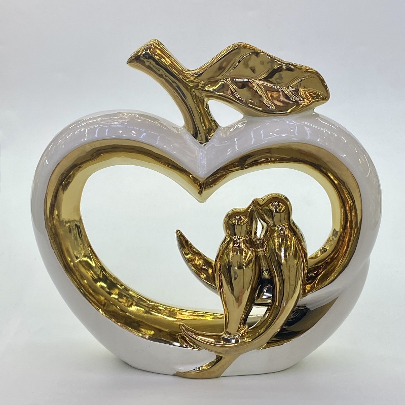 Apple ornaments, creative vases, ceramic ornaments, European-style electroplated gold handicrafts, home decoration ornaments, modern and simple couple ornaments, ceramic handicrafts, business wine cabinet decoration, wedding room decoration, wedding gifts pic 5