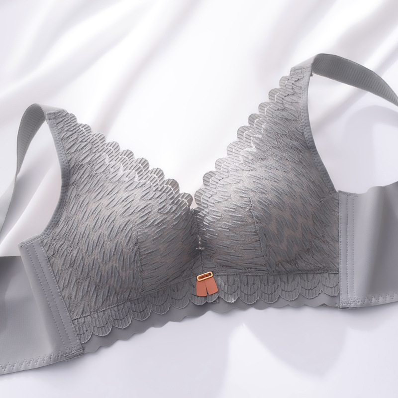 The 2022 new quality lingerie is a sexy lace breathable bra with a thin top and thick bottom, no underwire, and adjustable breasts pic 6