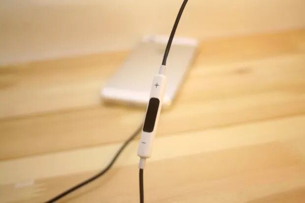 彩色耳机适用于萍果带线控iPhone6/6P小米三星红米通用带麦耳机详情7