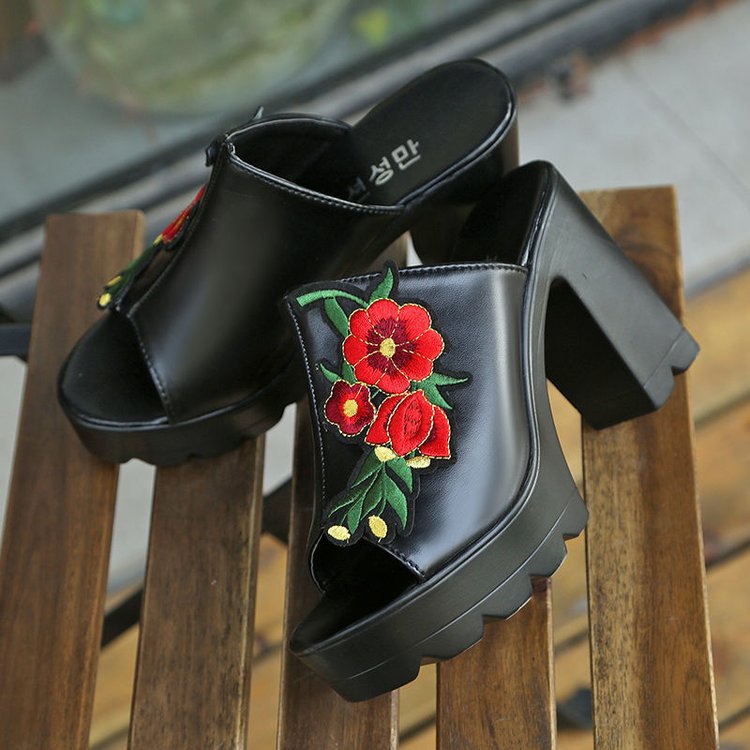 2024夏季新款高跟露趾女拖鞋轻便粗跟鱼嘴外穿女凉拖个性水台女鞋详情11