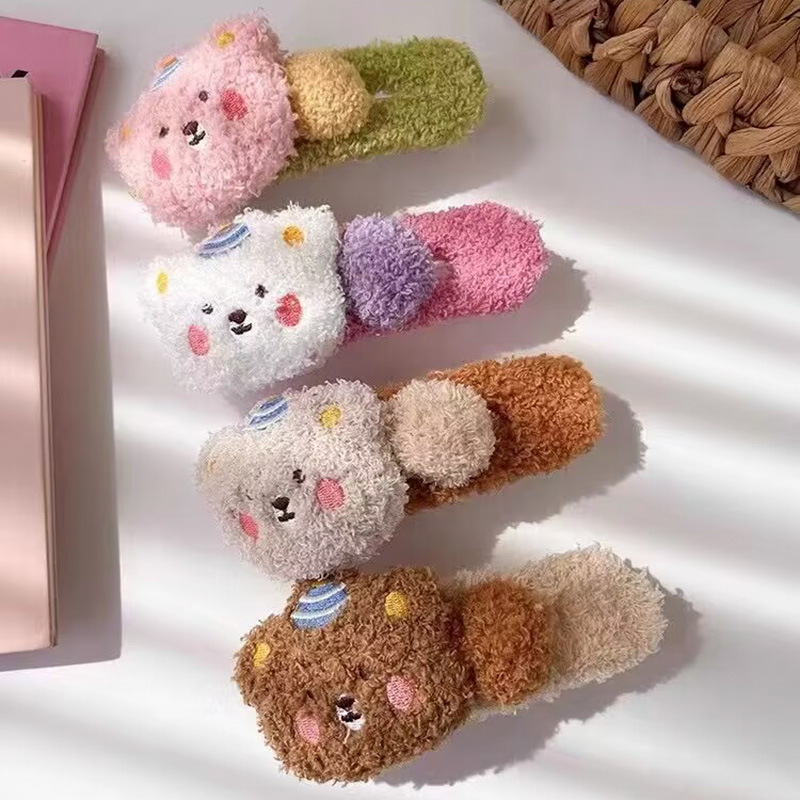 韩国秋冬毛绒布丁熊可爱鸭嘴夹大号发夹新款后脑勺盘发发卡头饰女详情6