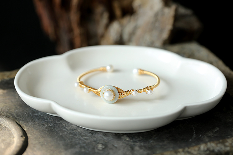 Natural freshwater pearl round bead bracelet, hand-wound 14k gold-plated, creative new jade bracelet accessory pic 3