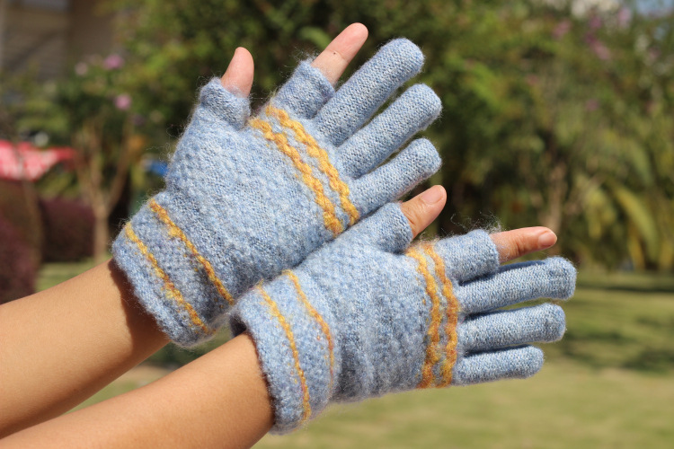 2019 Autumn/Winter new style of warm typing gloves for women with exposed fingers, winter cold protection for playing games and woolen yarn gloves pic 14