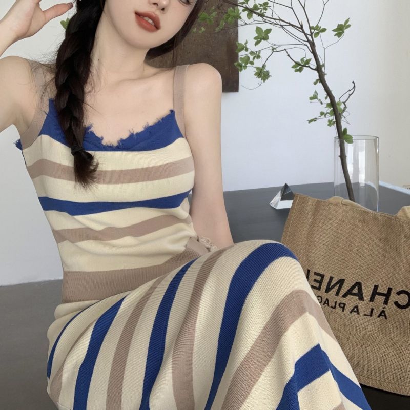 十三行早秋女装POLO领女式针织连衣裙女收腰毛衣条纹辣妹裙子女详情8