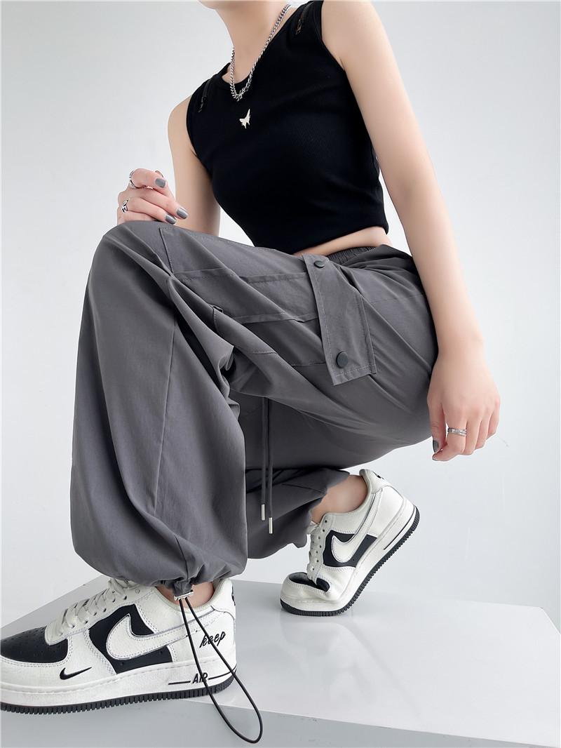 2024抽绳束脚工装休闲裤女春夏薄款设计感褶皱宽松美式长裤子详情1