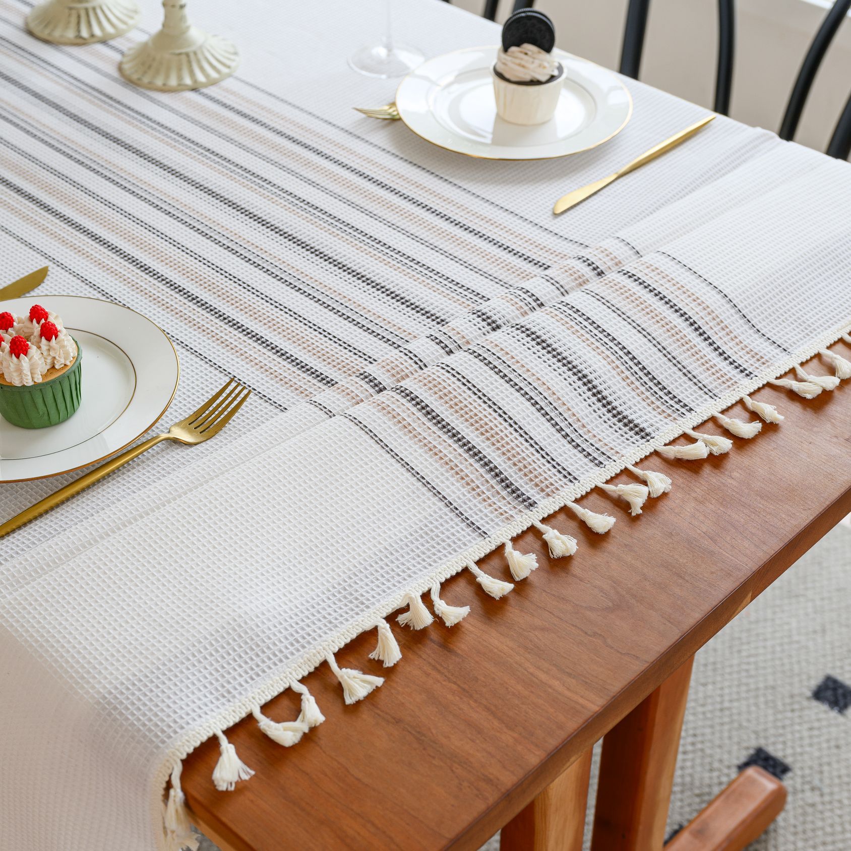 Wholesale of American-style country solid-color household rectangular table fabric, soft and breathable waffle striped coffee table cover fabric pic 4