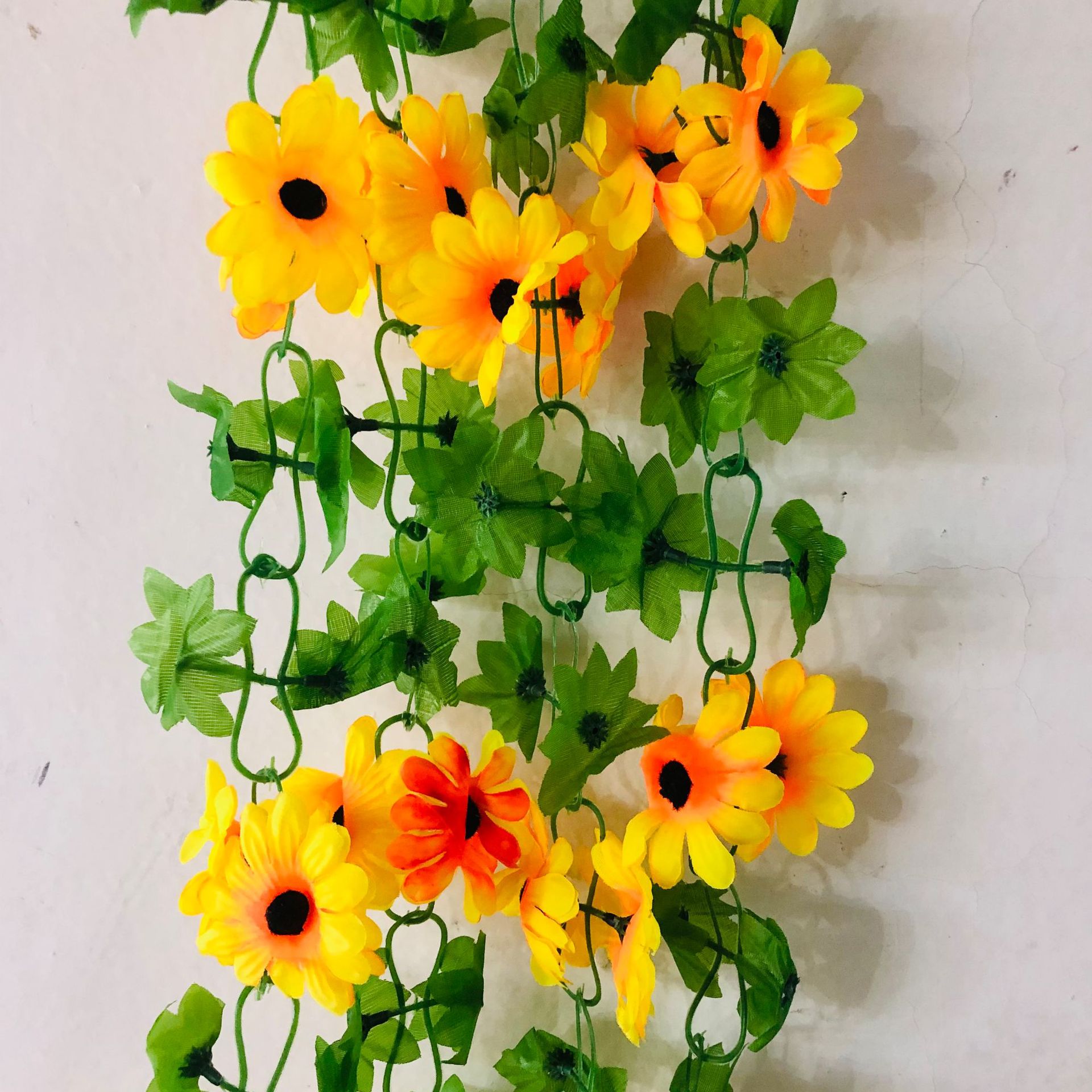Simulated sunflower vines, simulated sunflower strips, plastic flower lilies, decorative vines, sunflower strips, Amazon pic 13