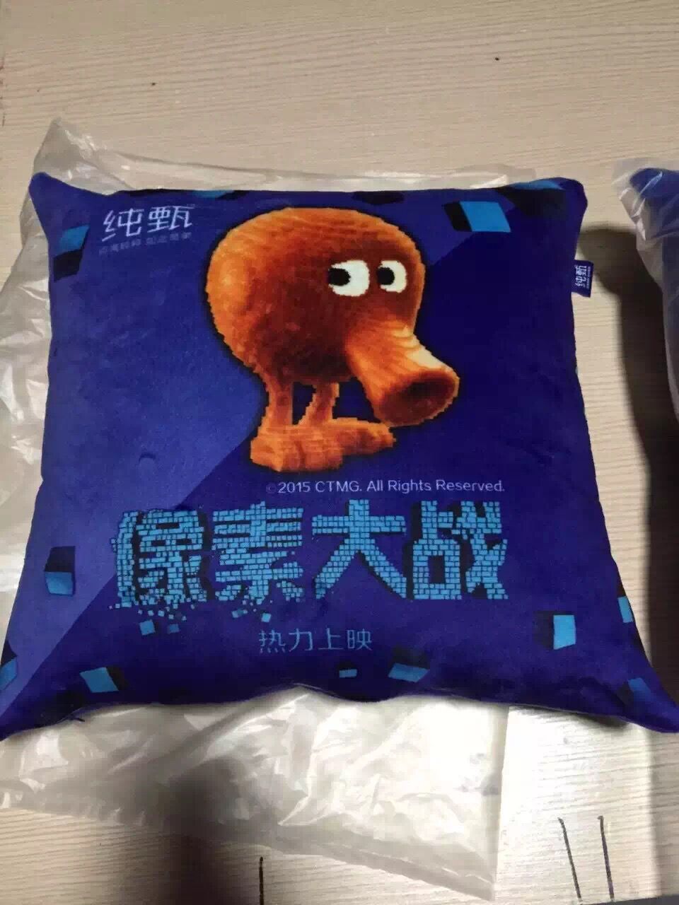 In stock: white crystal super soft short plush digital printed fabric, pillow fabric, blanket, natural white bleached super soft fleece pic 11