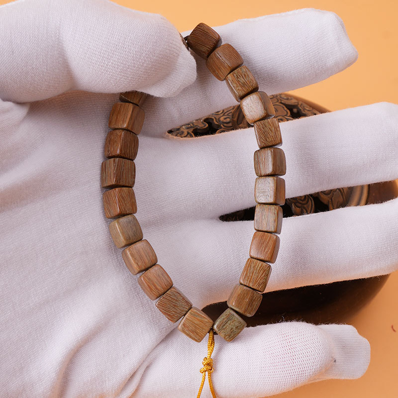 New cat paw lion dance green sandalwood square hanging charcoal burnt cat claw bracelet for women diy accessories simple cube sugar cultural play bracelet for men pic 10