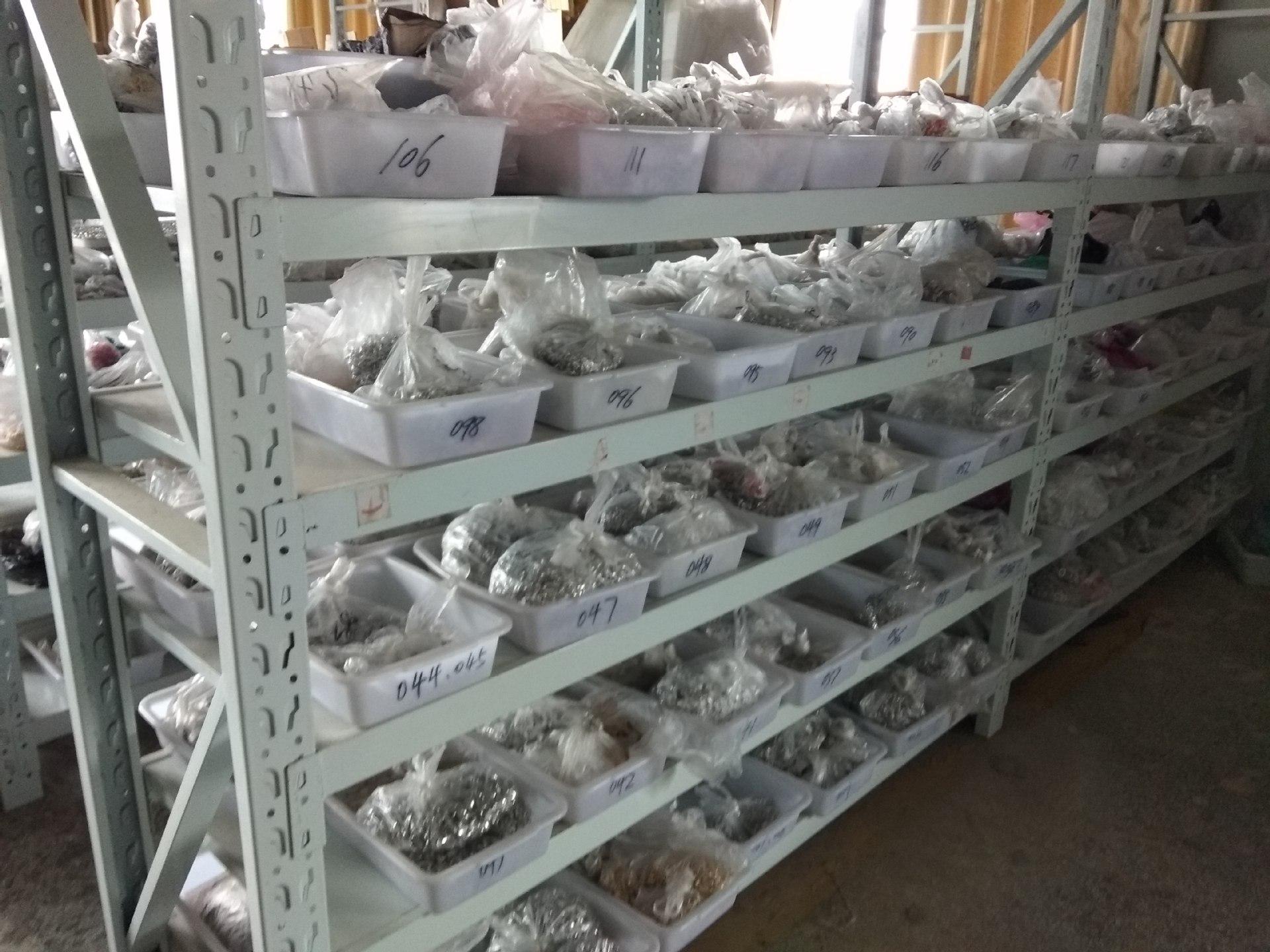 European and American light luxury high-end jewelry set necklace, niche lightning shaped collarbone chain, fashionable and versatile accessories wholesale pic 24