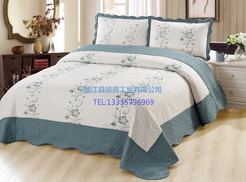 Wholesale of brushed fabric embroidered bed covers and quilted quilts in stock for export, bedspreads, bedding sets, summer cool quilts and bed sheets pic 4