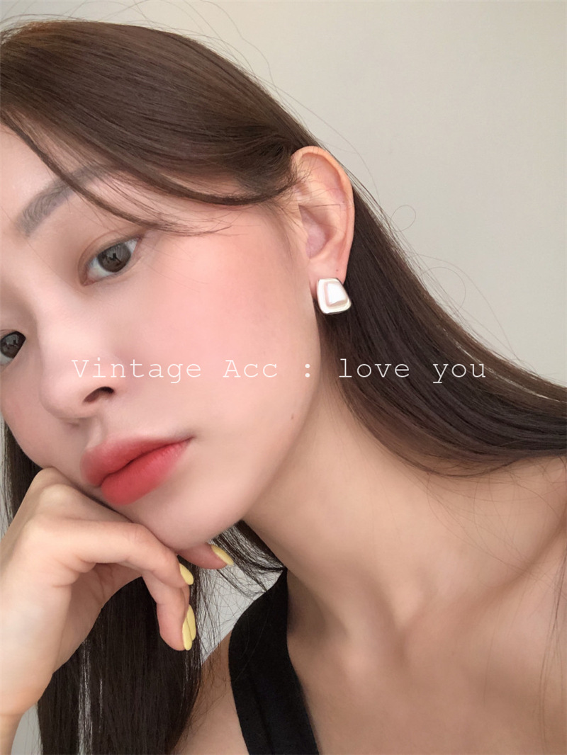 A77FE2A5-D014-41C9-B3A0-7D6E0A